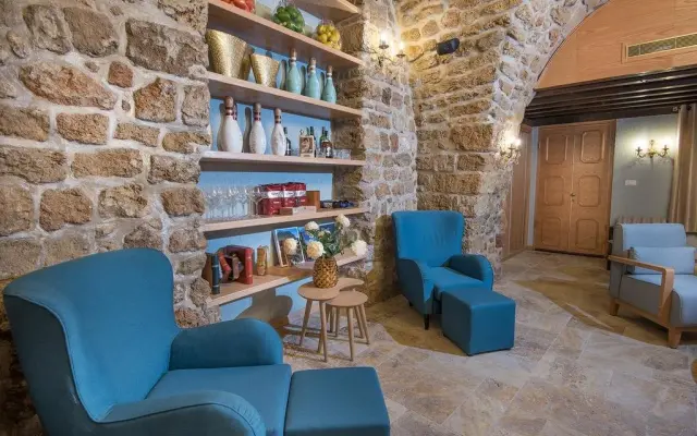 Zarqa Luxury Suites - Couples Only