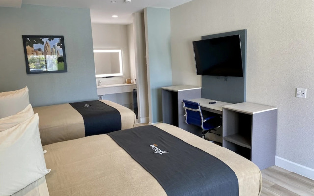 Bluestar Inn