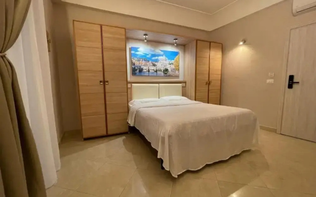 Love Spqr Suite