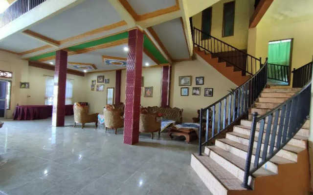 OYO 2994 Hotel Wedika