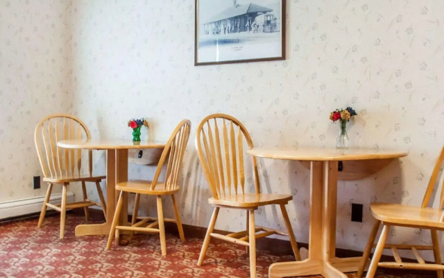 Econo Lodge Cuba I-86