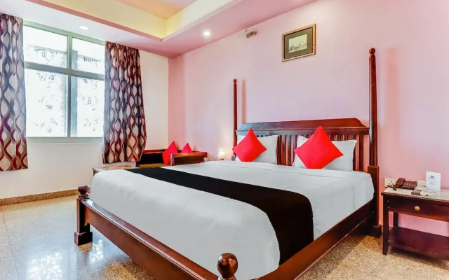 Capital O 48521 Hotel Bhanwar Singh Palace