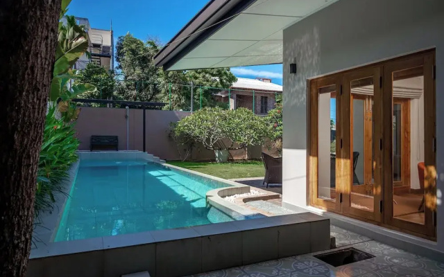 Colombo Villa Collection
