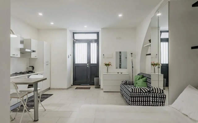 Black and White Apartment