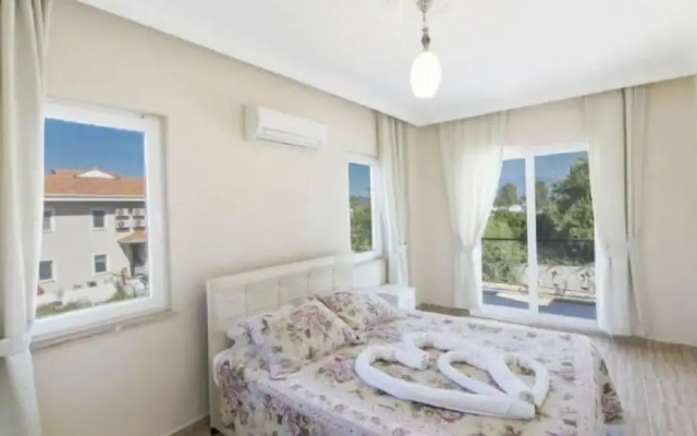 Mutlu Yasam Villalari 6 Bedrooms