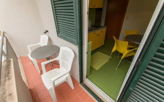 Cobra - Excellent Location - SA2