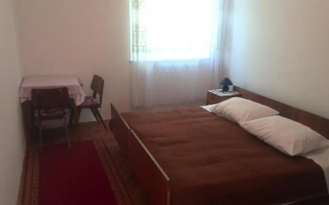 Apartment Tome