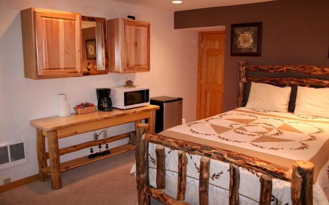 Fawn Valley Inn- 253 apts