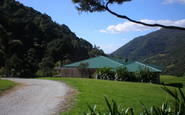 Waiotemarama Falls Lodge