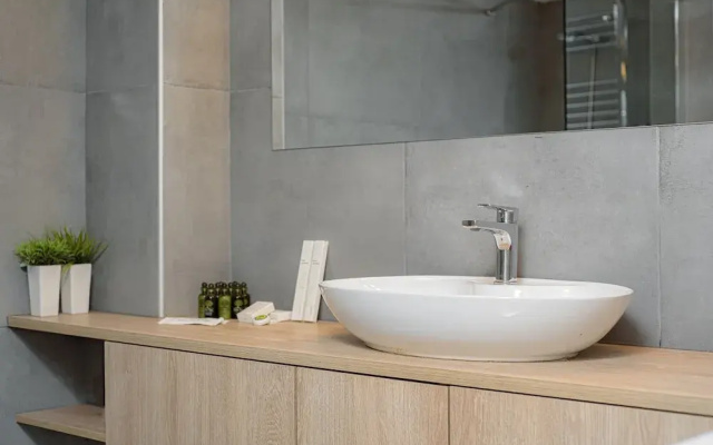 Athenian Stylish Living
