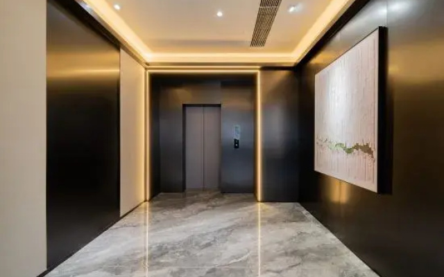 Ibis Shangpin Hotel (Taixing Drum Tower Xintiandi Branch)