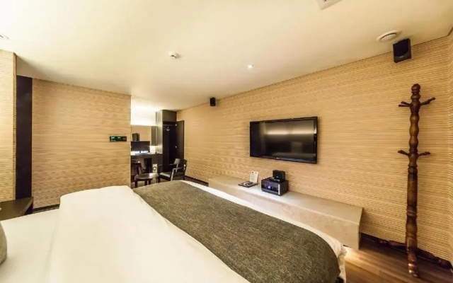 JBIS Hotel