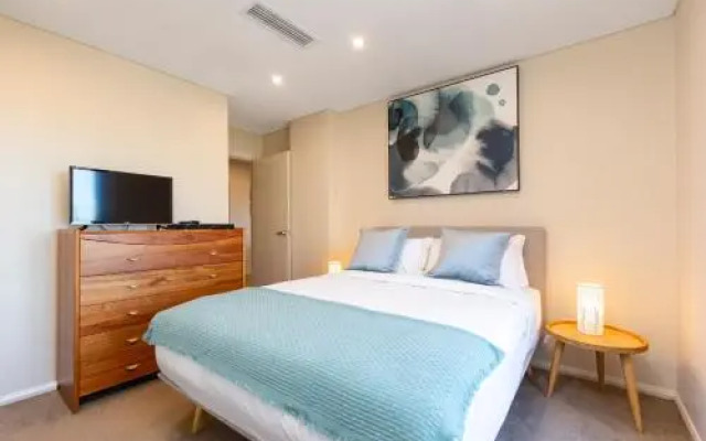 North Sydney Fully Self Contained Modern 2 Bed Apartment (16Wal)