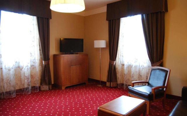 Hotel Milano Pool & Garden