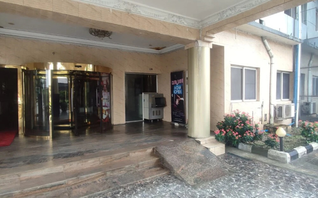 Aridolf Resort Wellness Centre & Spa