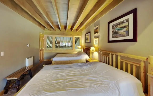 662 4 Bedroom Condo