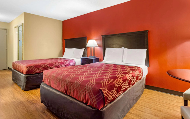 Econo Lodge Burlington I-40
