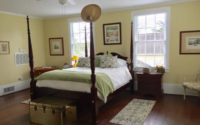 Hodge Podge Lodge