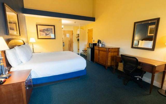 Fireside Inn & Suites Waterville