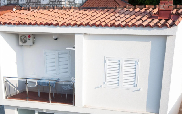 Bari - 10 km from airport - A2(2+1)
