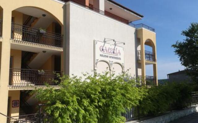 Отель Galeria Holiday Apartments Болгария, Аврен - отзывы, цены и фото номеров - забронировать отель Galeria Holiday Apartments онлайн вид на фасад