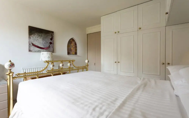 Odhams Walk by Onefinestay
