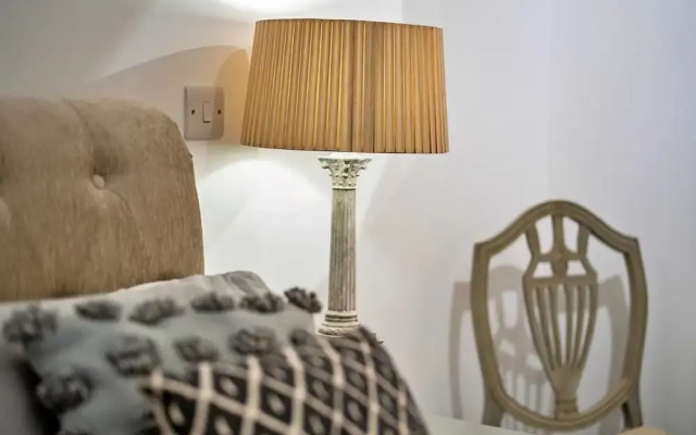 Charming Home in Saltash Near Whitsand Bay