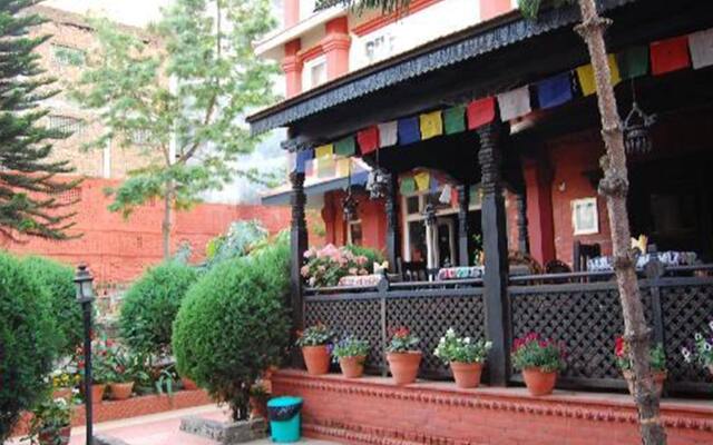 Отель Encounter Nepal Непал, Катманду - отзывы, цены и фото номеров - забронировать отель Encounter Nepal онлайн вид на фасад