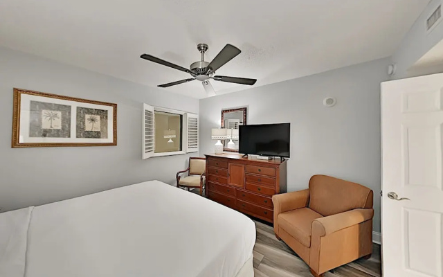 606islav 3 Bedroom Condo