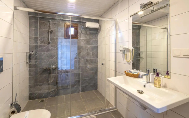 Avena Mountain Hotel - Adults Only