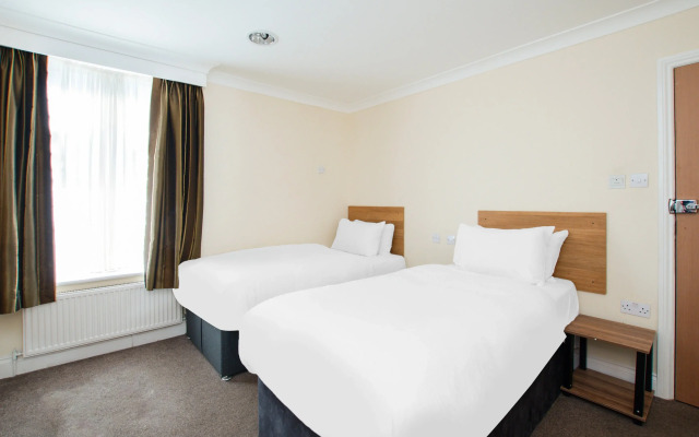 Russell Court Hotel