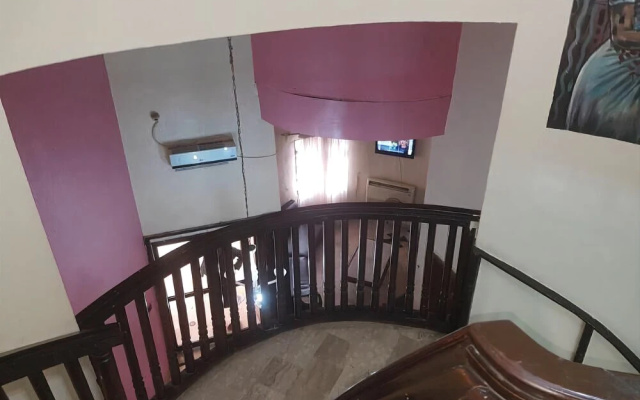 Frank David Hotel