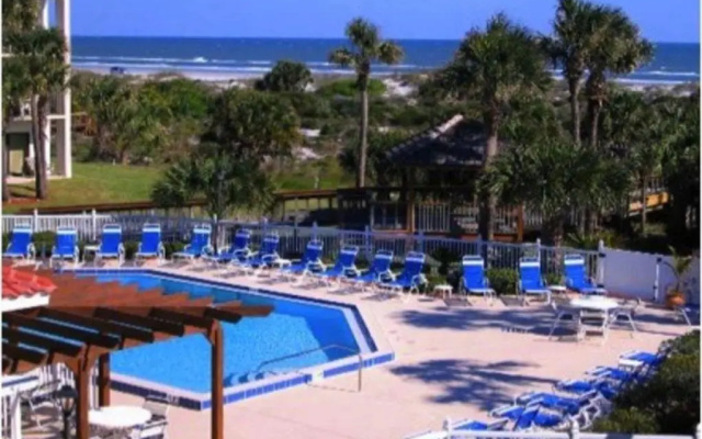 Ocean Village Club K24
