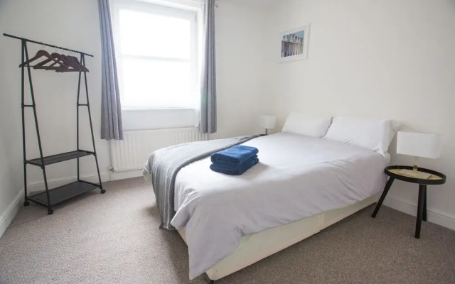 Short Stay Bristol - Mina B2 Apartment