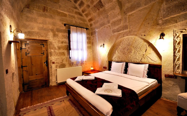 Has Cave Konak