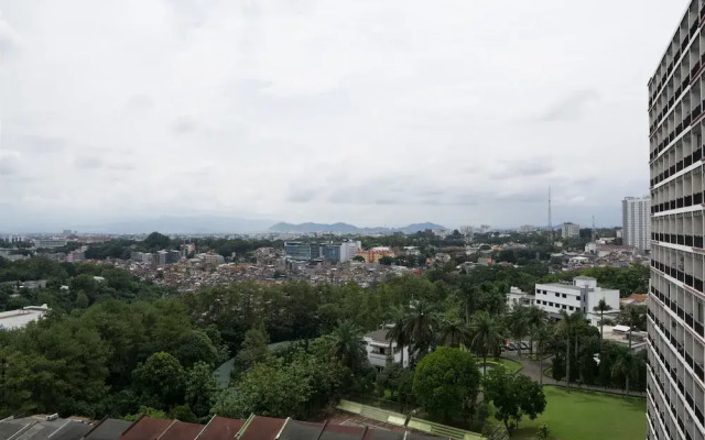 Luxurious 1BR Dago Suites Apartment