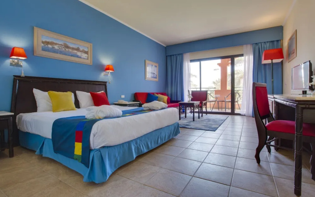 Parrotel Aquapark Resort