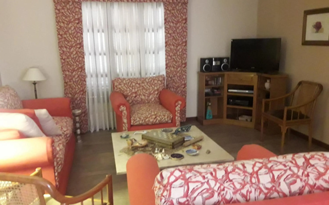 Hermosa Casa Cerca de Todo