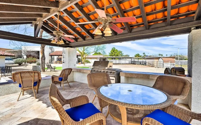 Pool & Putting Green: Pet-friendly Glendale Home