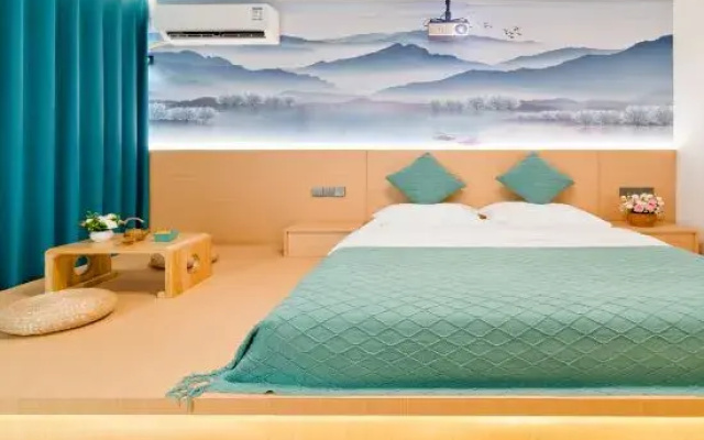 Warm Cloud Mountain Residence Hotel (Yangshuo West Street Branch)