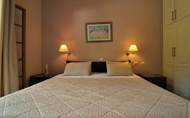 Bella Vista Hotel & Apartments