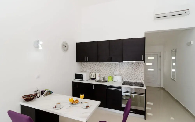 Toni & Vito's Suites