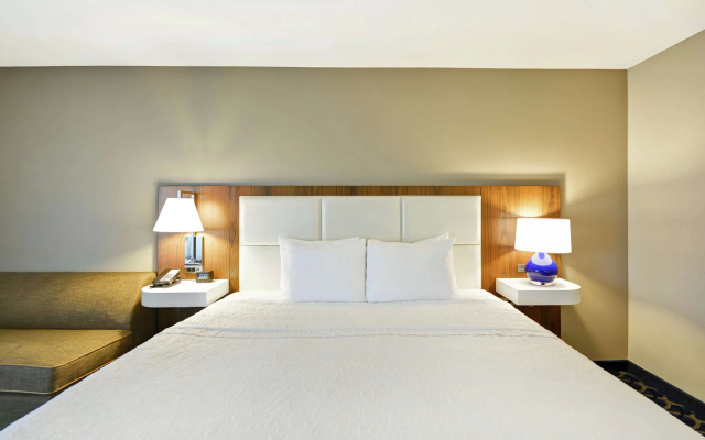 Hampton Inn Auburn