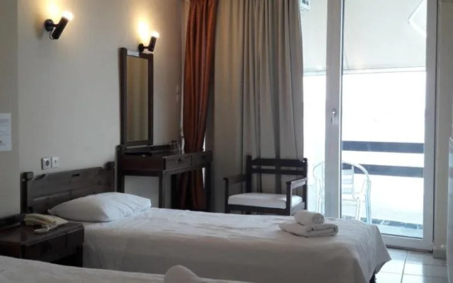 Hotel Avra