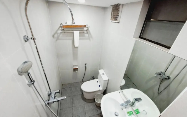 121 Hotel Yangon