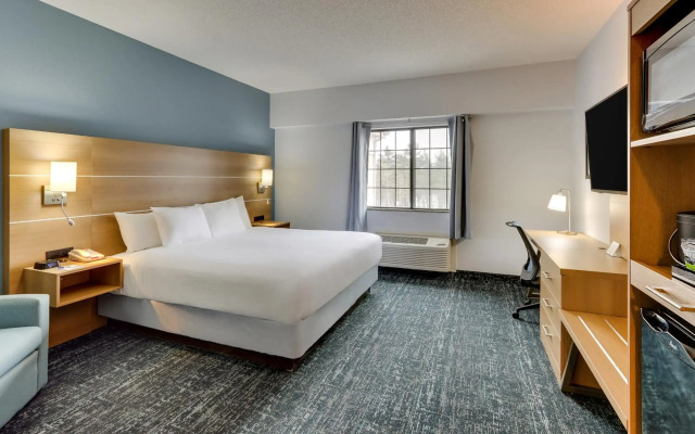 ParkShore Resort