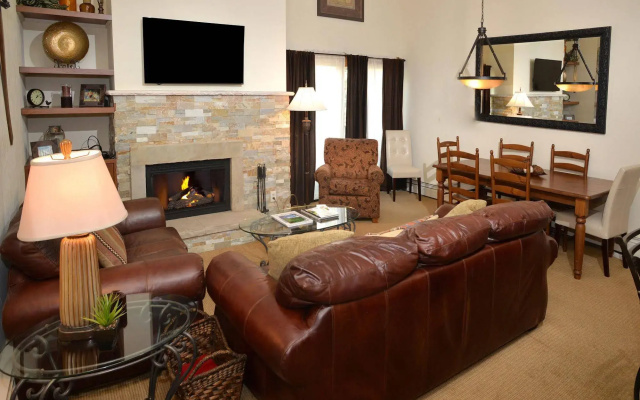 Lionshead Arcade By Vail Realty
