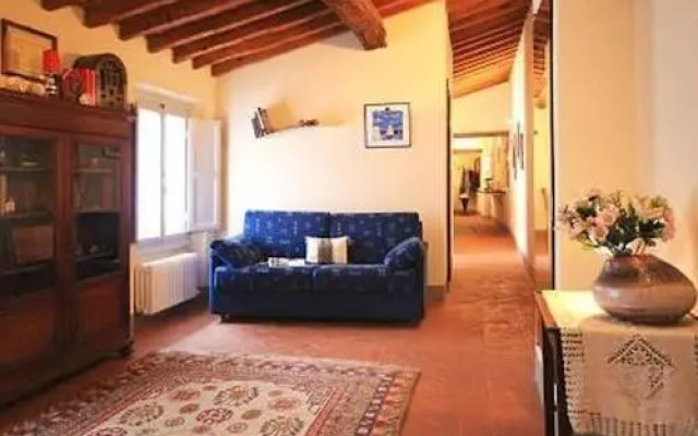Monna Lisa Halldis Apartment