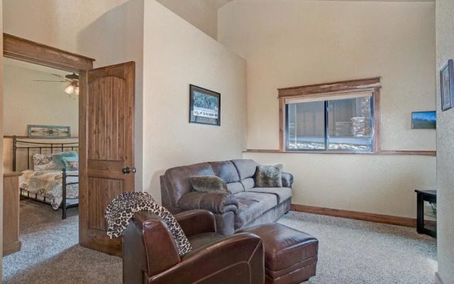 Timber Mountain Retreat - 3 Br Townhouse