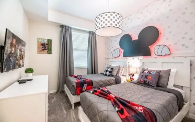 Super cute condo with 2 themed bedrooms